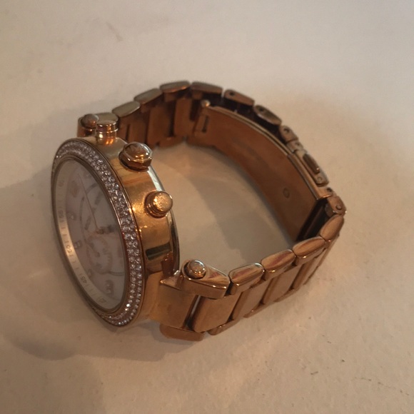 Michael Kors Parker Rose Gold Watch - Picture 4 of 4